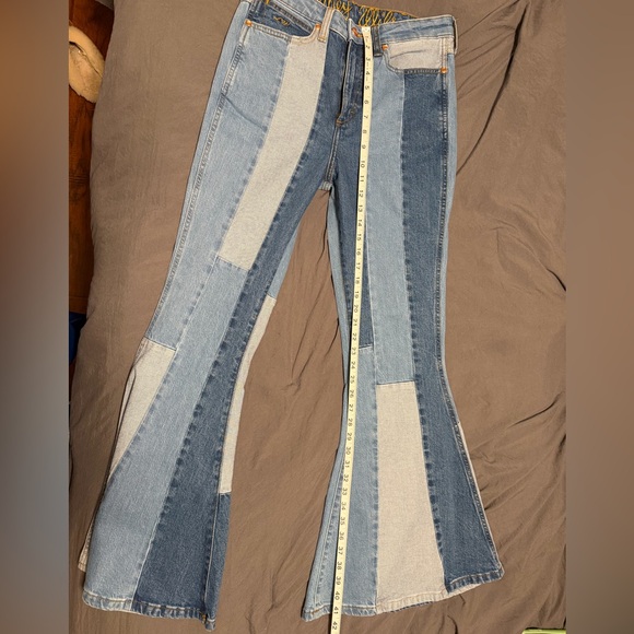 Patchwork Two-Tone Denim Flared Jeans - Blue - Picture 11 of 11